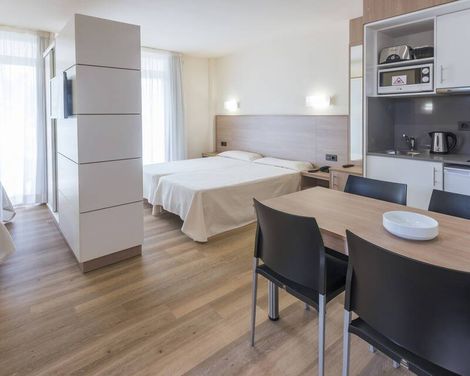 Ponient Aparthotel Marinada