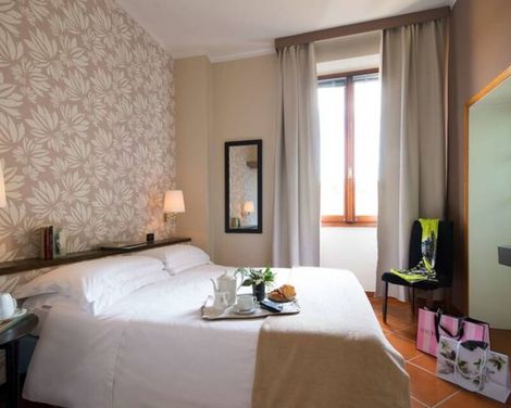 De La Pace, Sure Hotel Collection by Best Western