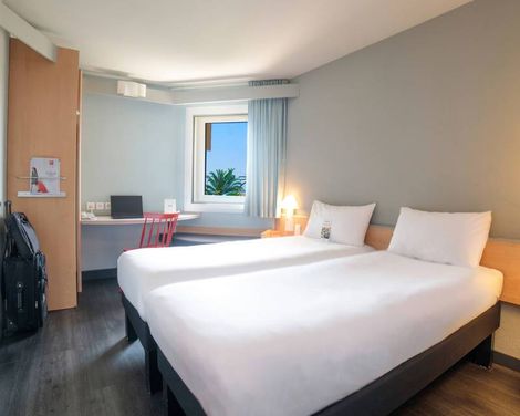 Hôtel ibis Nice Aéroport Promenade-1