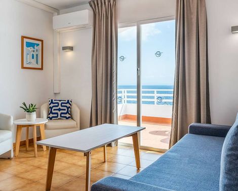 Globales Apartamentos Cala Viñas