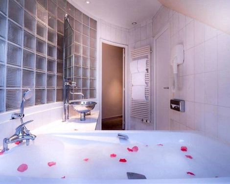 L'Hotel Pergolese Paris