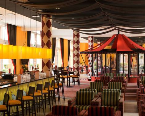 Grand Magic Hotel