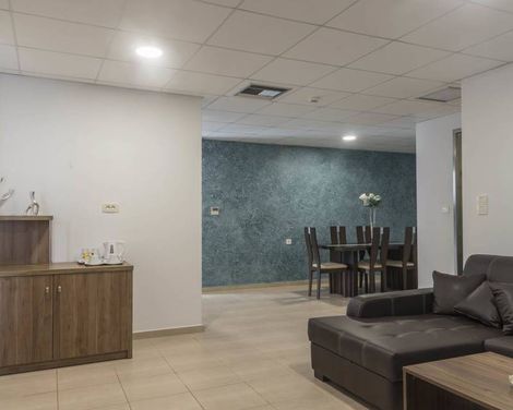 Royal Bay Suites