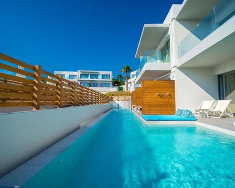 Harmony Crest Resort & Spa