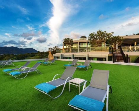 Crest Resort & Pool Villas-2