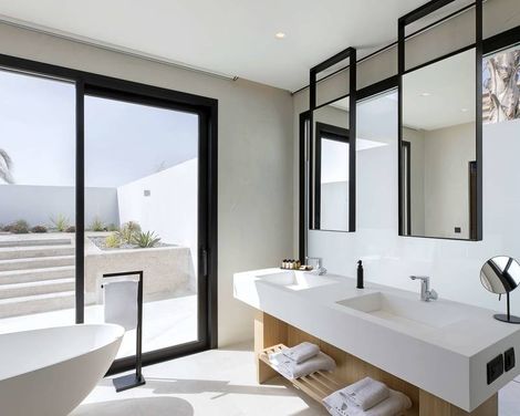 Hotel D'Andrea Lagoon All Suites