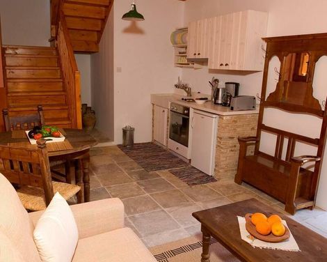 Eveleos Country House