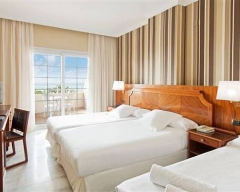 Elba Motril Beach & Business Hotel