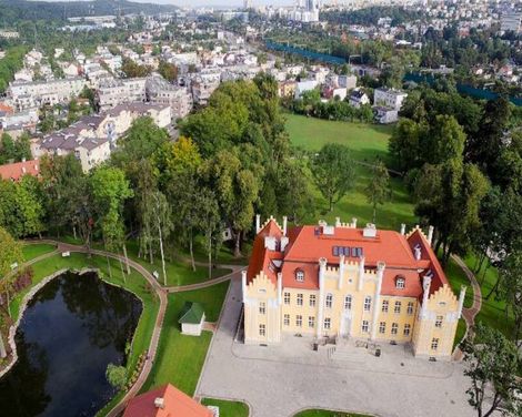 Quadrille Hotel & Spa
