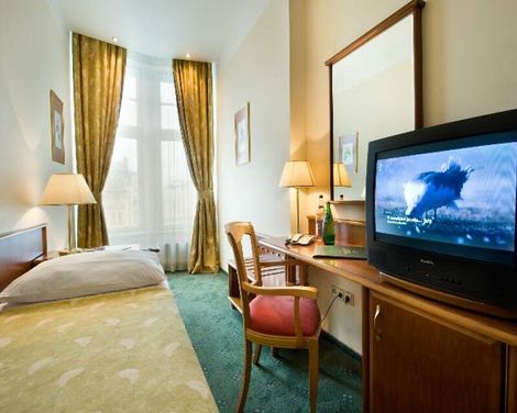 EA Hotel Rokoko