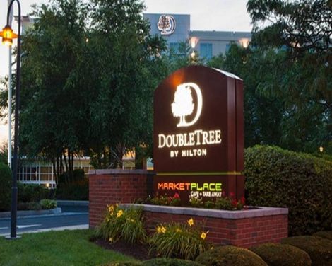 DoubleTree by Hilton Boston Bayside