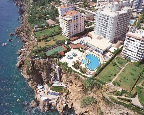 Adonis Hotel