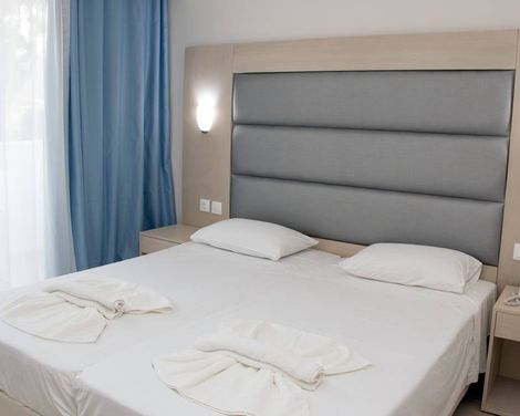 Marathon Hotel