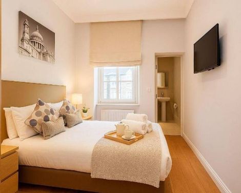 12 London Street Apartments