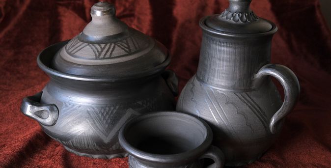 Traditionelle Schwarzkeramik