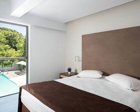 Oktober Downtown Boutique Hotel