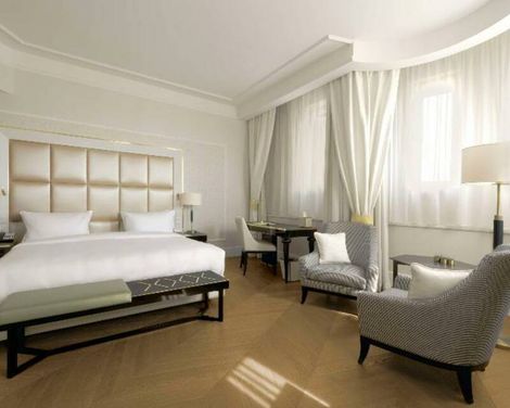 Párisi Udvar Hotel Budapest-0