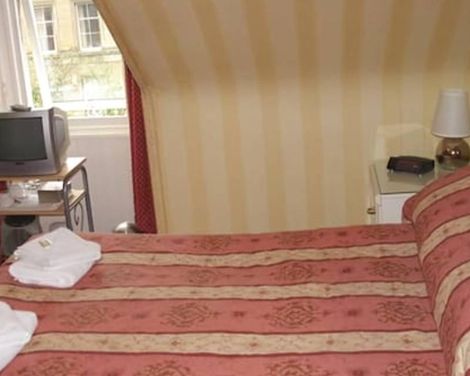 Menzies Guesthouse-2