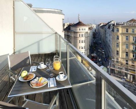 Eurostars Embassy