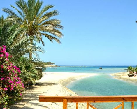 Brayka Bay Resort