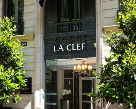 La Clef Tour Eiffel Paris by The Crest Collection