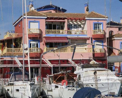 Apartamentos Marina Internacional
