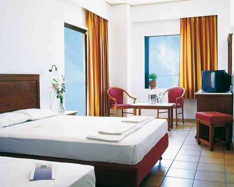 Chrissi Amoudia Hotel