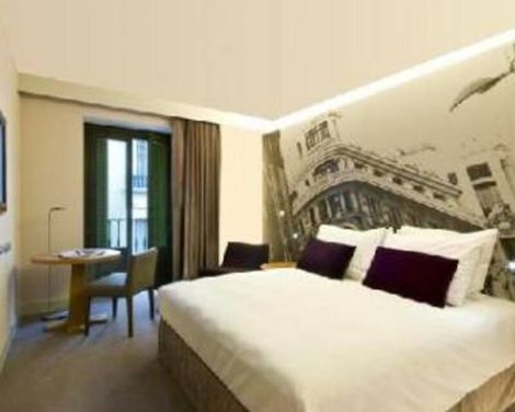 Radisson Blu Madrid Prado-1