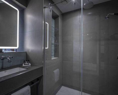 Clayton Hotel City of London