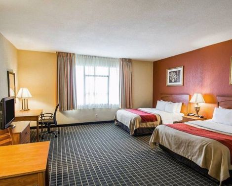 Clarion Inn & Suites Miami Airport