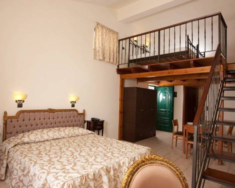 Dias Hotel & Apartments