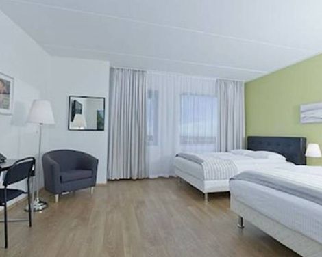 Airport Hotel Aurora-2