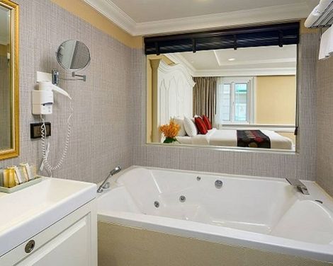 Kingston Suites-0