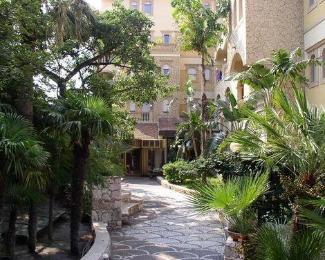Hellenia Hotel