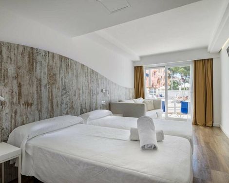 Hotel Triton Beach-0