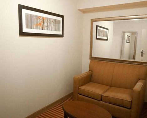 Comfort Inn Maingate-1