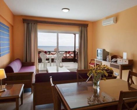 El Cerrito Apartamentos