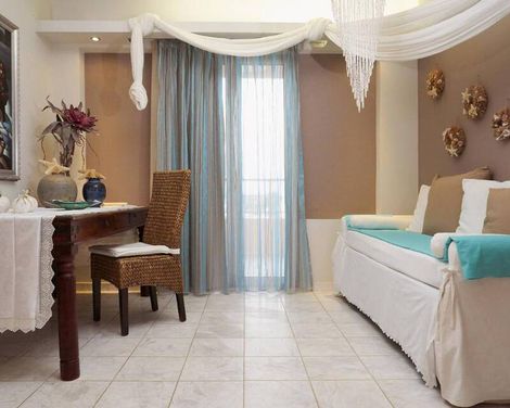 Golden Bay Apartments - Garden Haven