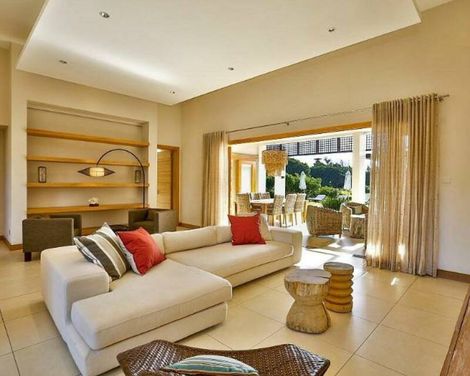 The Bay Club at Anahita