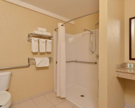 Comfort Inn & Suites Las Vegas - Nellis-1