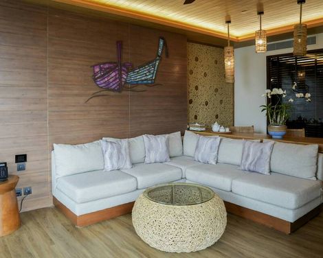 Sinae Phuket Luxury Hotel