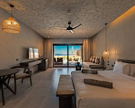 Sentido Naga Bay