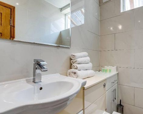 London Star Hotel