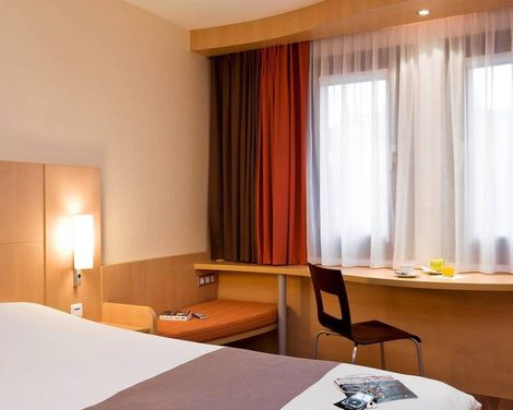 ibis Budapest Heroes Square Hotel-3