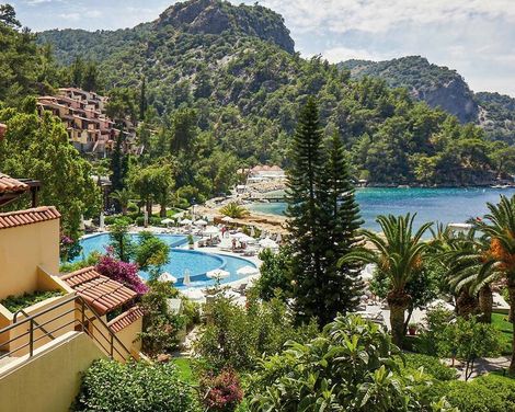 Hillside Beach Club