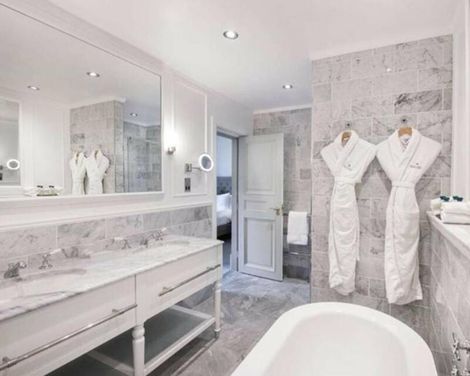 The Caledonian Edinburgh, Curio Collection by Hilton