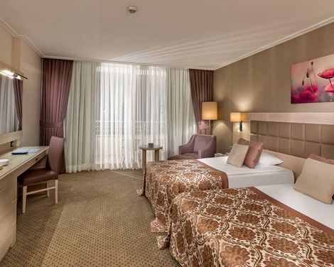 Miracle Resort Hotel