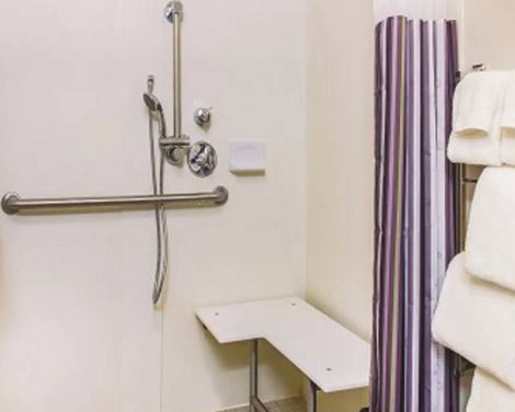 La Quinta Inn & Suites by Wyndham Las Vegas Summerlin Tech-1