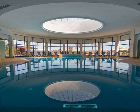Regency Hotel & Spa