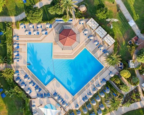 Anissa Beach & Village Hotel